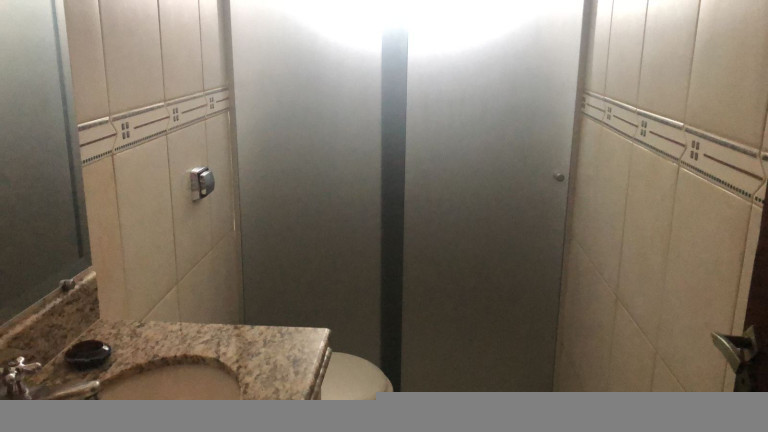 Imagem Casa com 3 Quartos à Venda, 205 m² em Setor Bueno - Goiânia