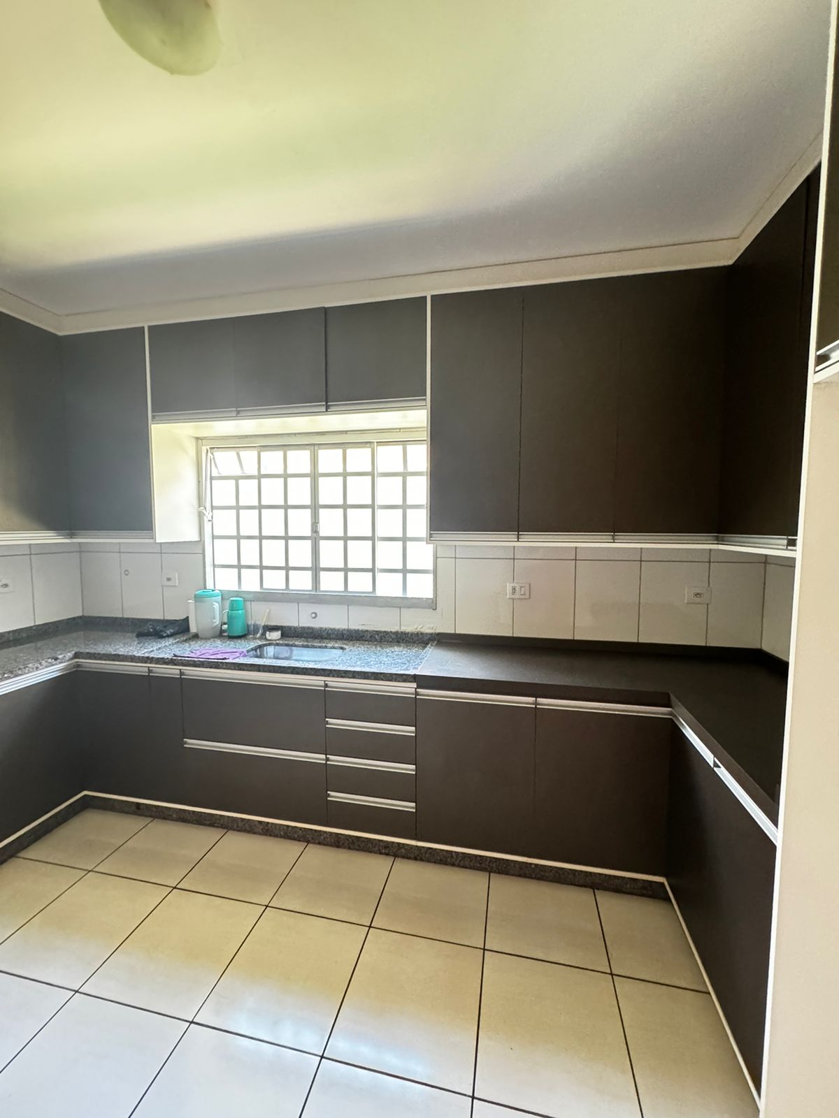 Imagem Casa com 3 Quartos à Venda, 170 m²em Bairro Seminário - Campo Grande
