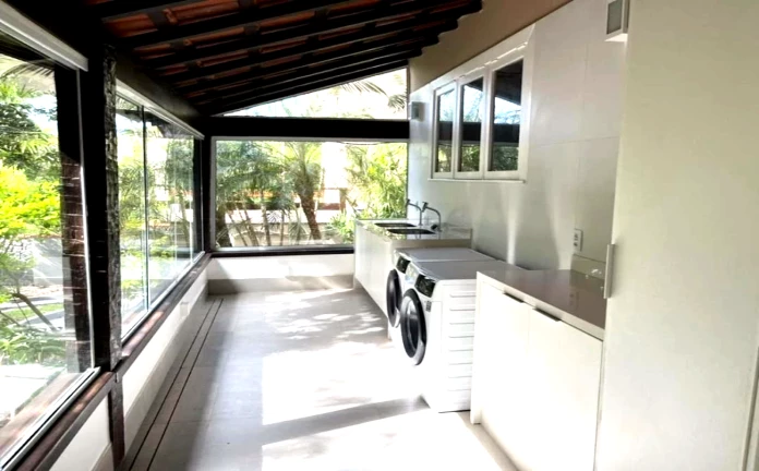 Imagem Casa com 6 Quartos à Venda, 420 m² em Ferradura - Armação dos Búzios