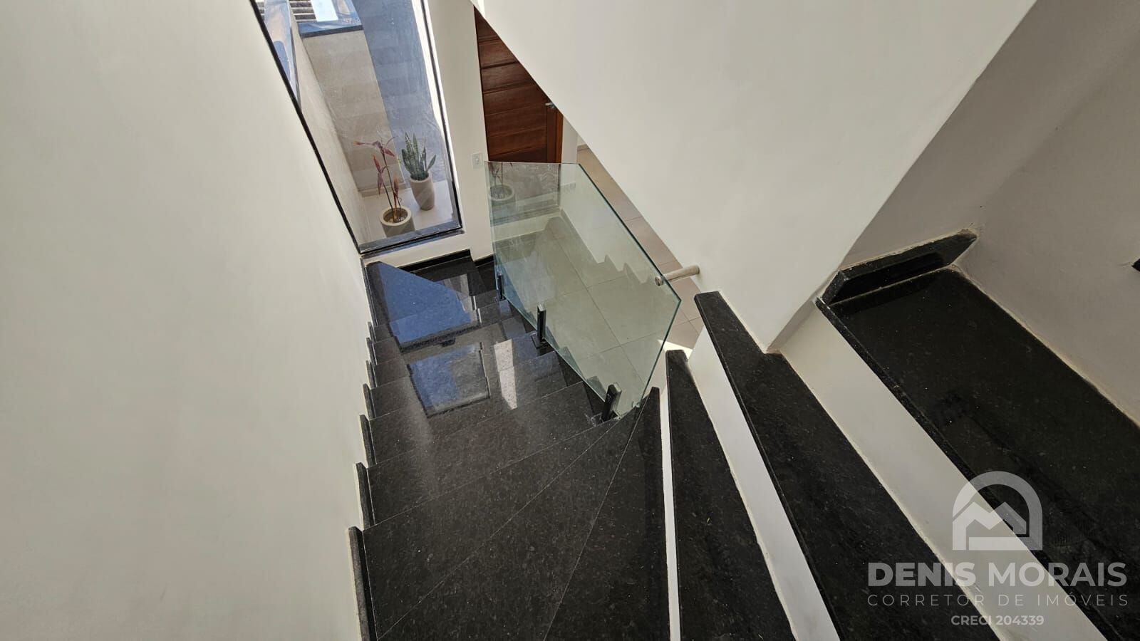 Imagem Sobrado com 3 Quartos à Venda, 135 m²em Vila Lavínia - Mogi das Cruzes