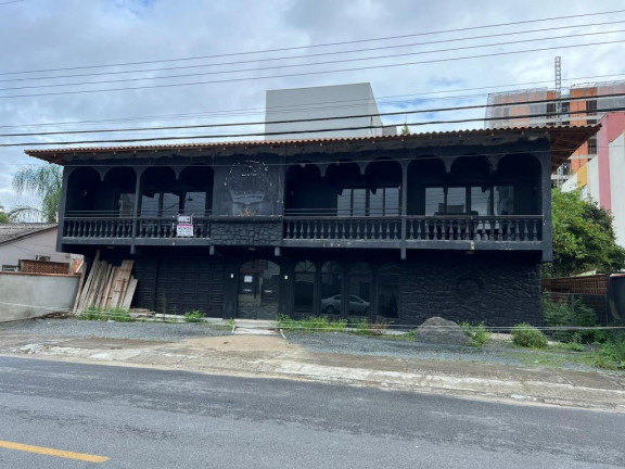 Imóvel Comercial à Venda, 330 m² em Saguaçu - Joinville