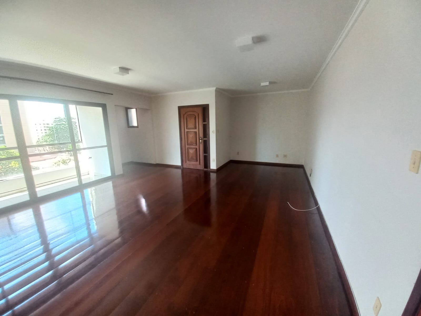 Imagem Apartamento com 3 Quartos à Venda, 132 m²em Cambuí - Campinas