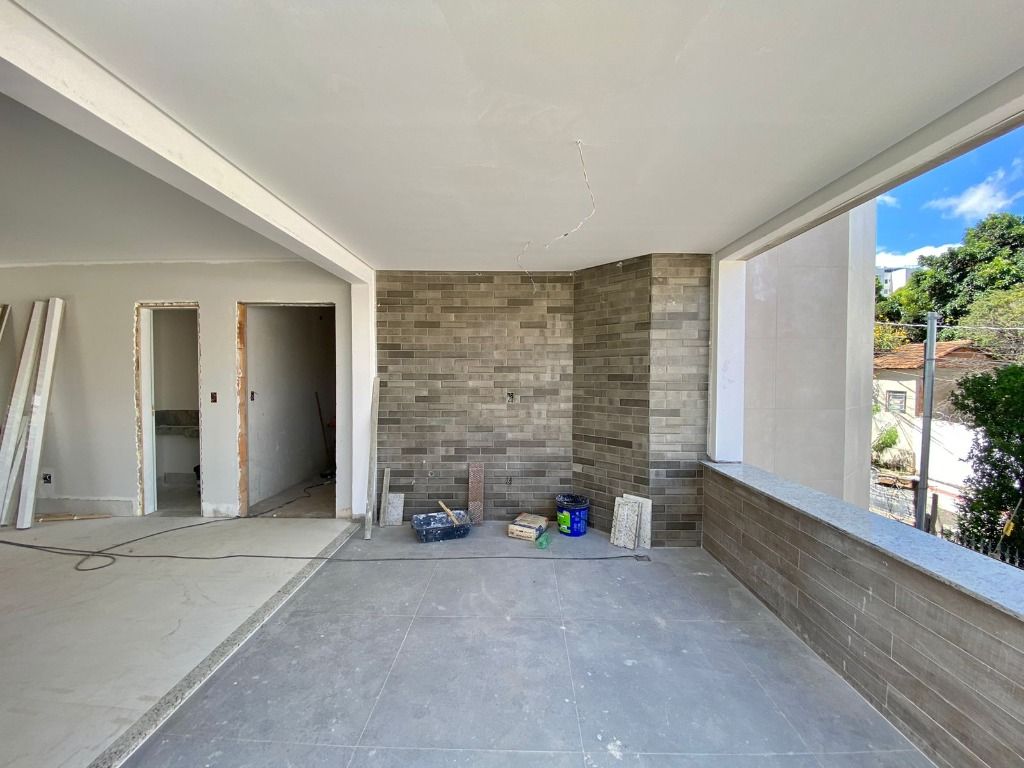 Imagem Apartamento com 4 Quartos à Venda, 148 m² em Jaraguá - Belo Horizonte