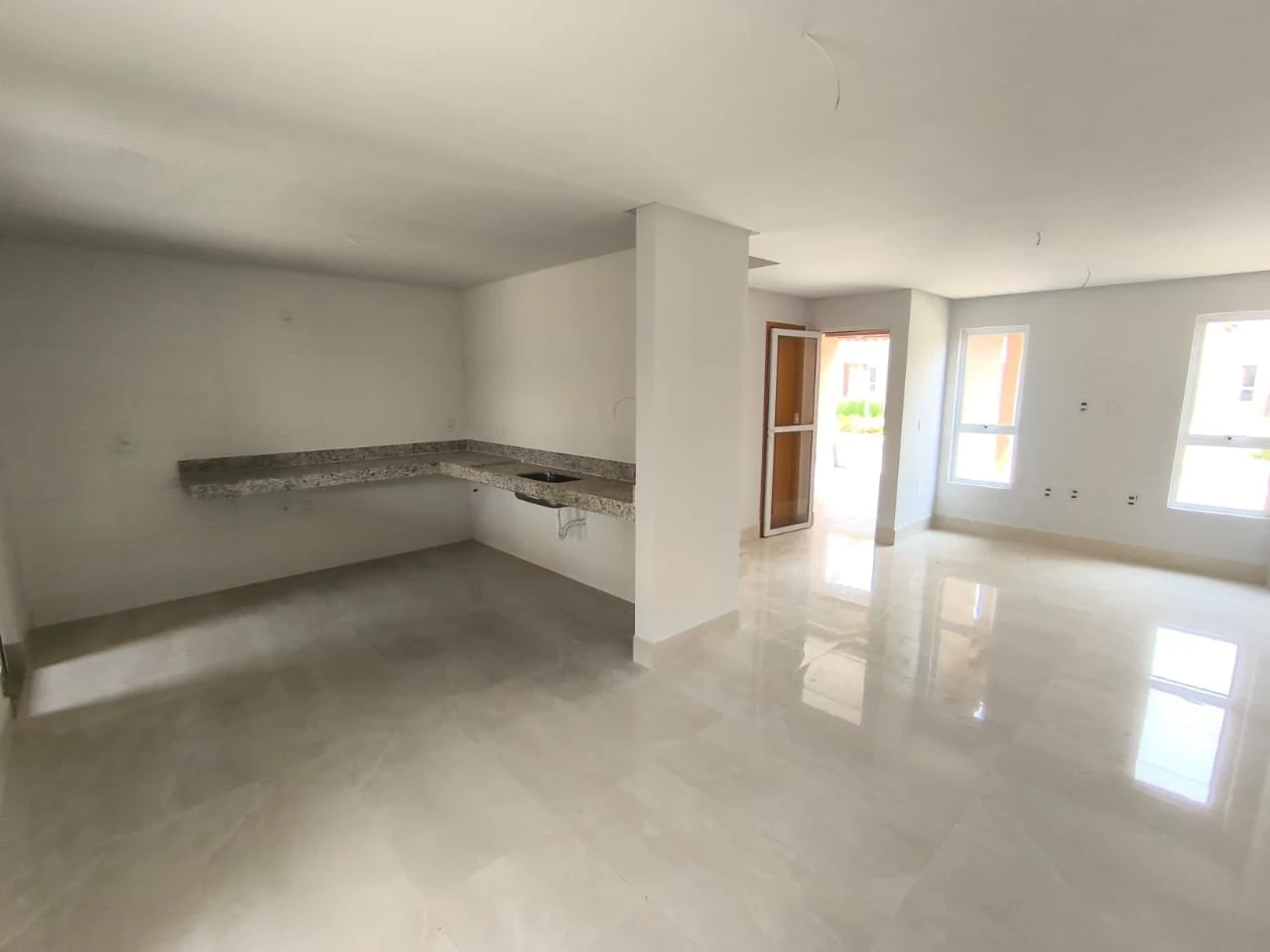 Imagem Casa de Condomínio com 3 Quartos à Venda, 135 m² em Sítios Santa Luzia - Aparecida de Goiânia