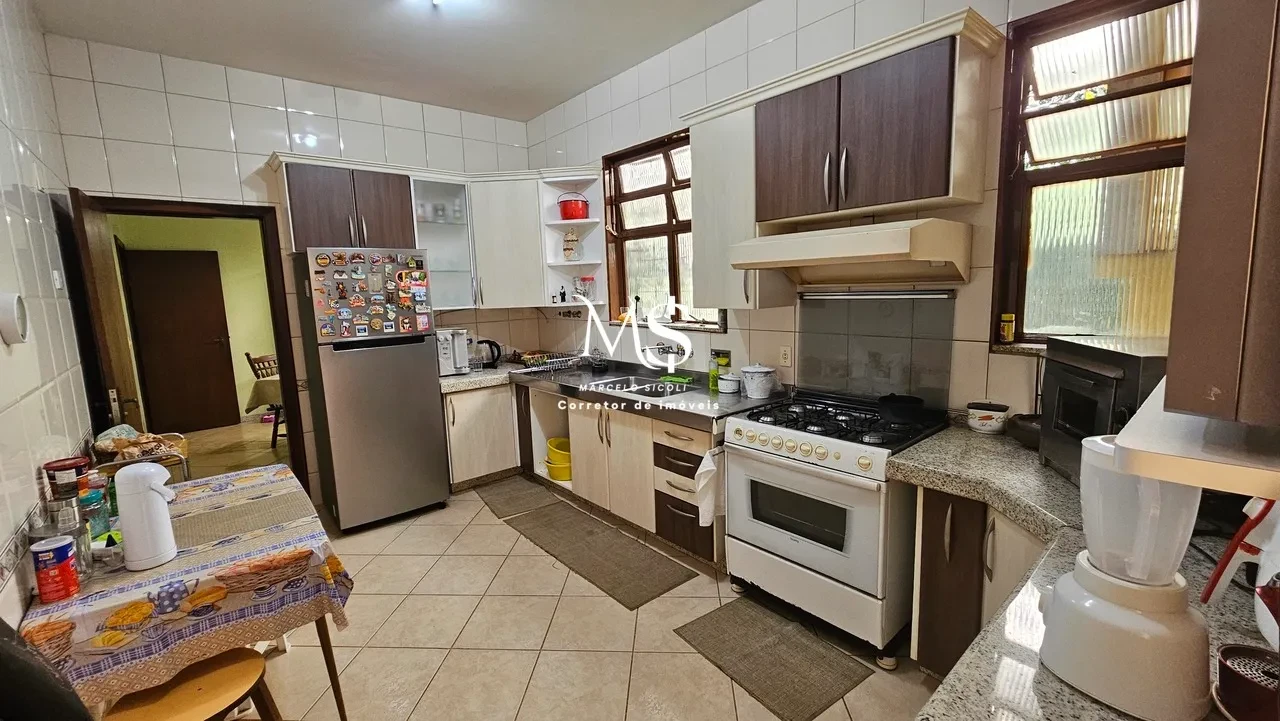 Imagem Casa com 4 Quartos à Venda, 776 metros em Setor de Habitações Individuais Sul - Brasília