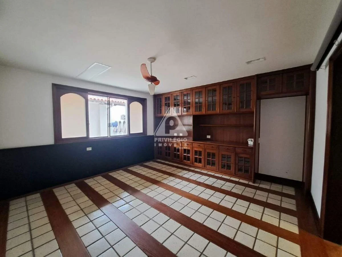 Imagem Casa de Condomínio com 4 Quartos à Venda, 2 m²em Barra da Tijuca - Rio de Janeiro