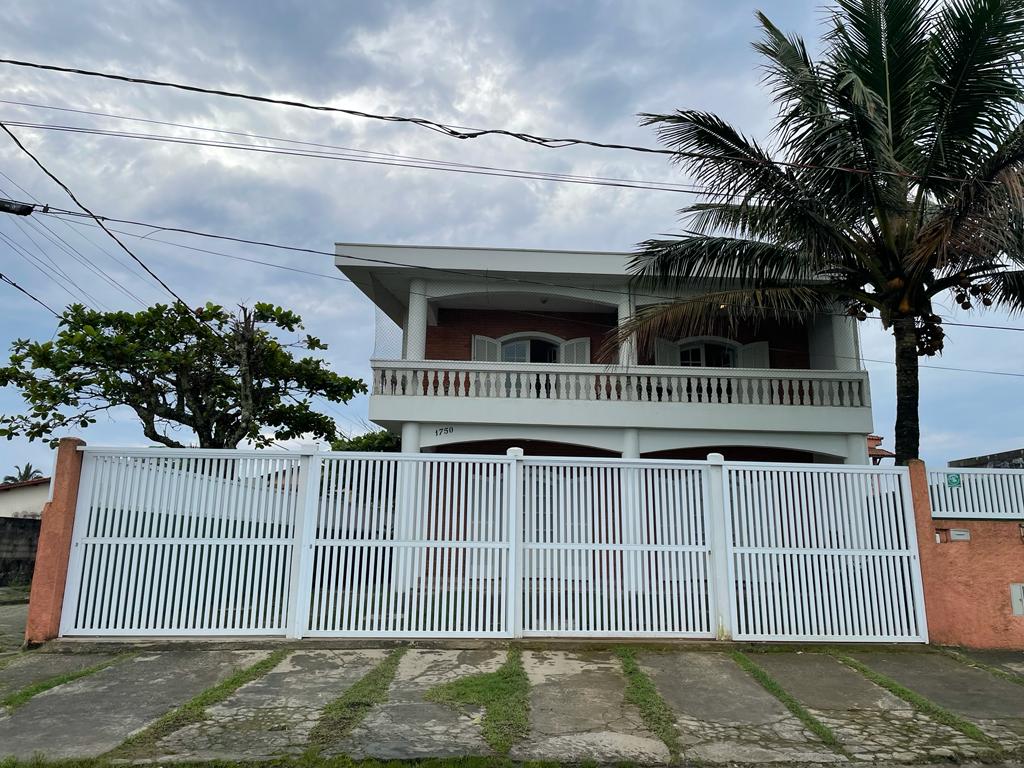 Imagem Sobrado com 5 Quartos à Venda, 288 m²em Cibratel - Itanhaém