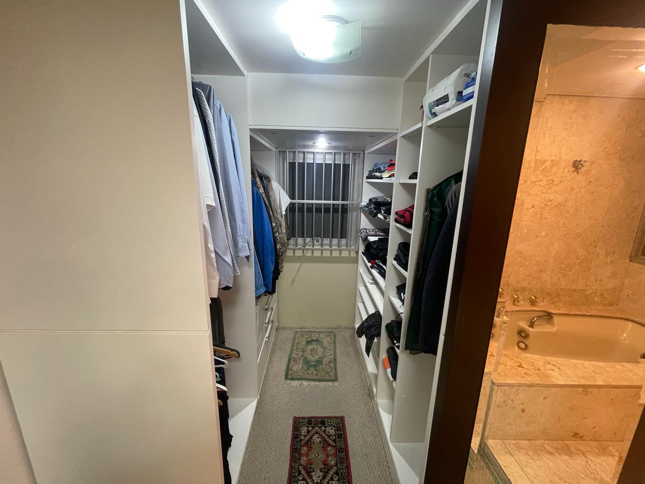 Imagem Apartamento com 4 Quartos à Venda, 224 m²em Centro - Florianópolis
