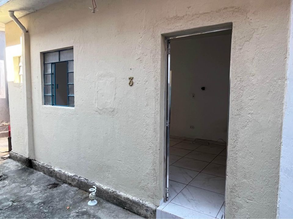 Imagem Casa com 1 Quarto para Alugar, 60 m²em Parque Císper - São Paulo