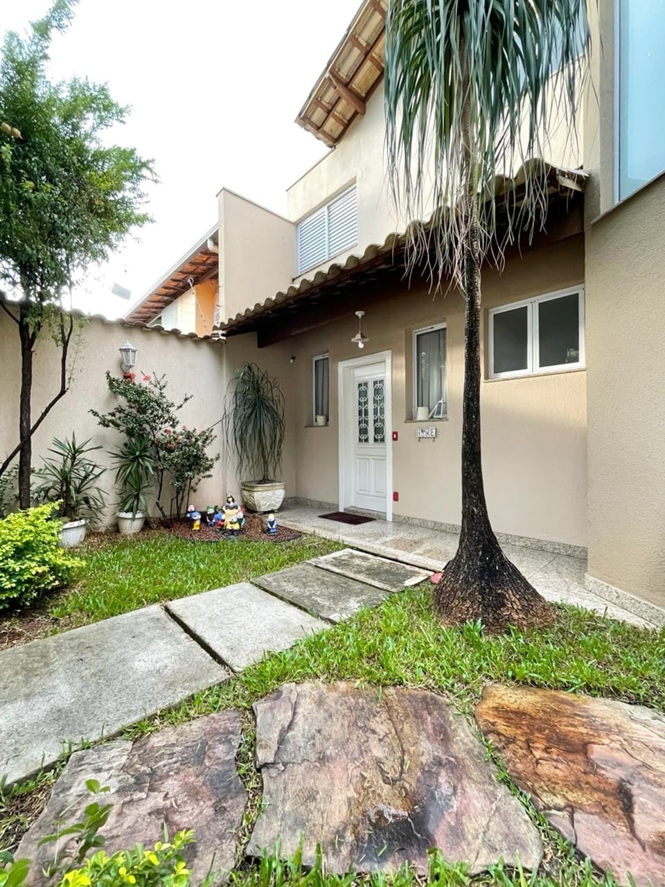 Imagem Casa com 4 Quartos à Venda, 360 m²em Itapoã - Belo Horizonte