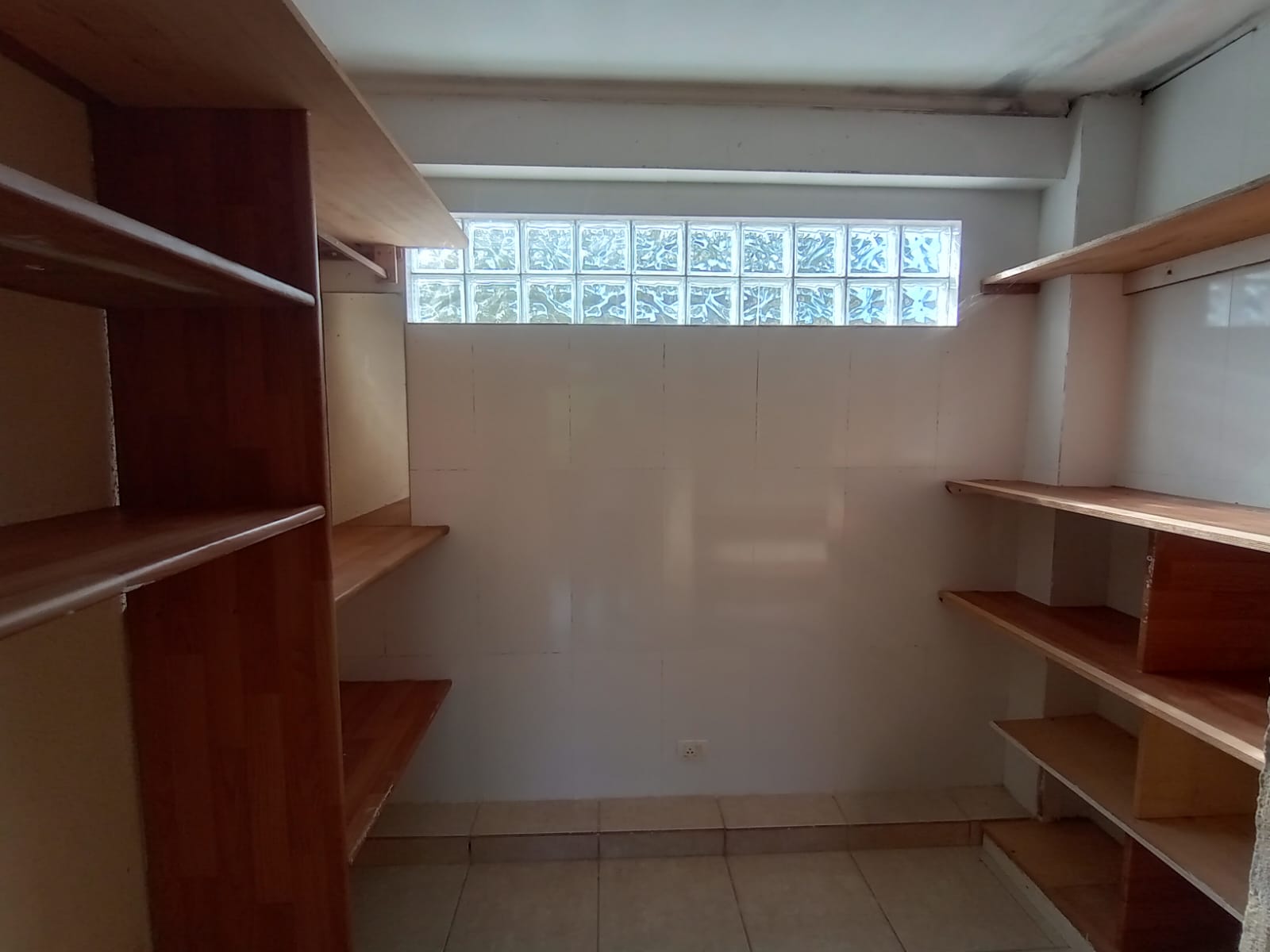 Foto do imóvel: Sobrado com 2 Quartos à Venda, 80 m²em Balneario Praia do Perequê - Guarujá