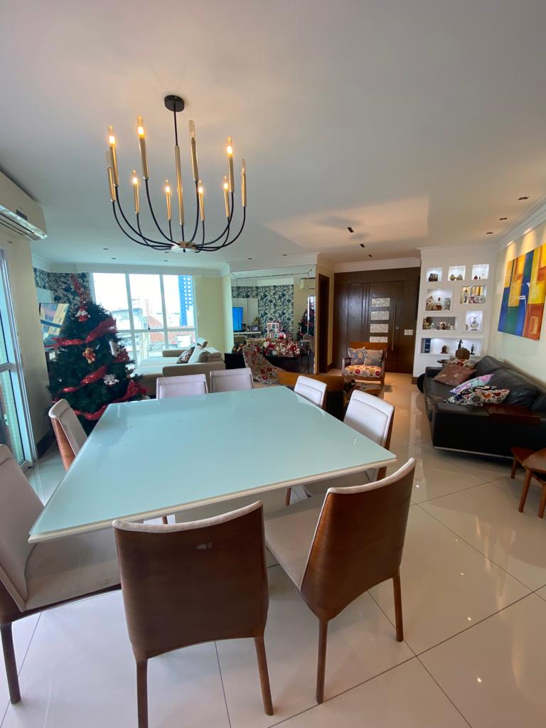 Imagem Apartamento com 4 Quartos à Venda, 198 m²em Umarizal - Belém