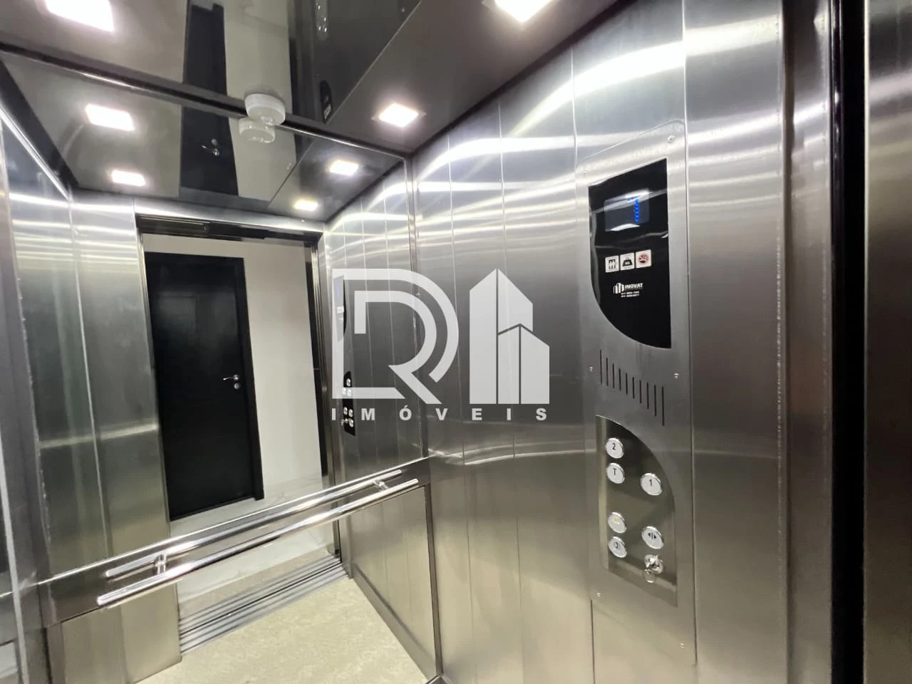 Imagem Casa com 3 Quartos à Venda, 380 m² em Guará II - Brasília