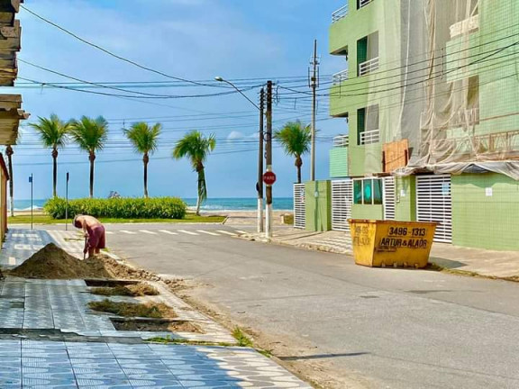 Casa com 2 Quartos à Venda, 90 m² em Solemar - Praia Grande