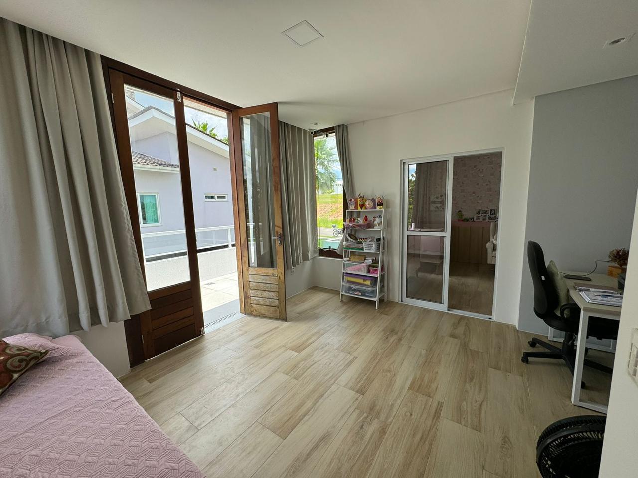 Foto do imóvel: Casa com 4 Quartos à Venda, 384 m² em Várzea - Recife