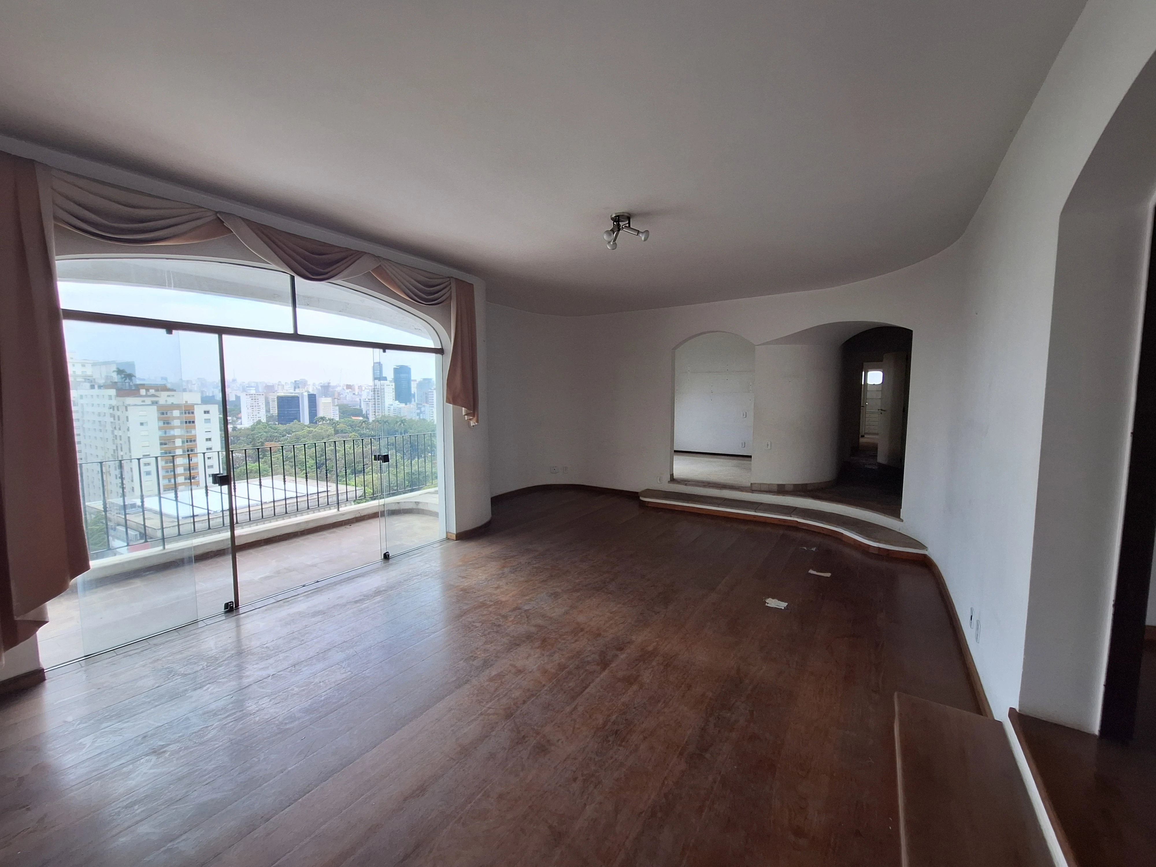 Foto do imóvel: Apartamento com 3 Quartos à Venda, 200 m² em Jardim Europa - São Paulo
