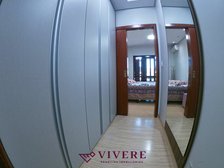 Imagem Casa com 4 Quartos à Venda, 292 m² em Santa Catarina - Caxias do Sul