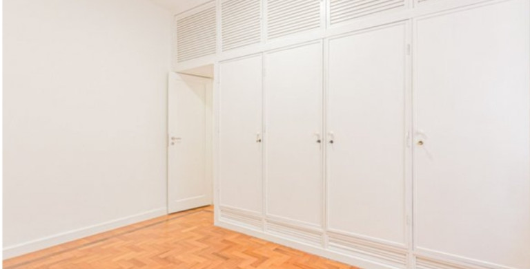 Imagem Apartamento com 2 Quartos à Venda, 133 m² em Copacabana - Rio de Janeiro