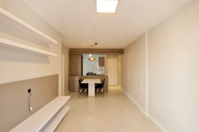 Imagem Apartamento com 2 Quartos à Venda, 63 m² em Pantanal - Florianópolis
