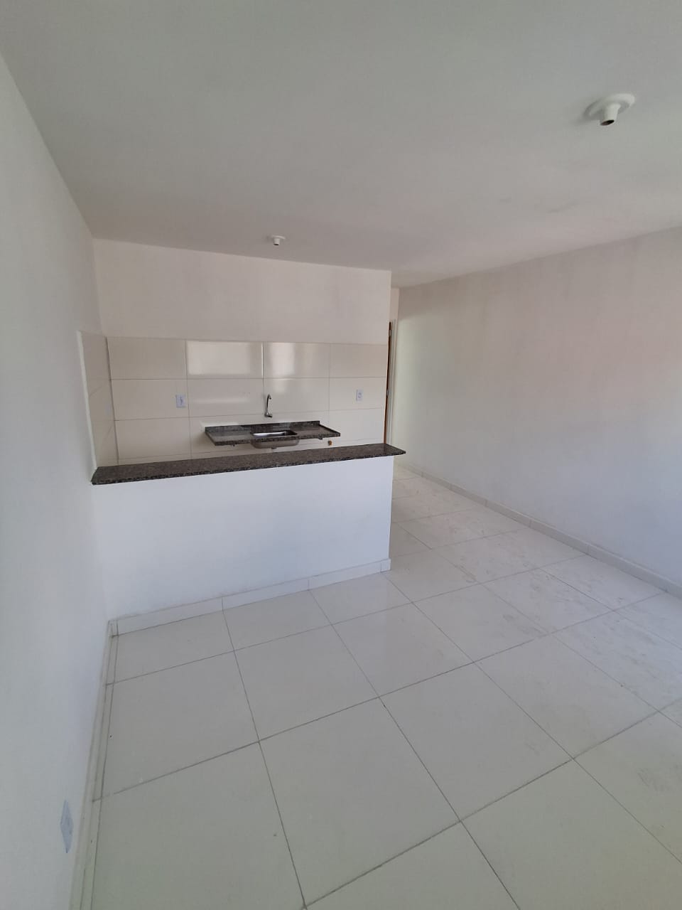 Imagem Sobrado com 1 Quarto à Venda, 4.969 m² em Centro - Queimados