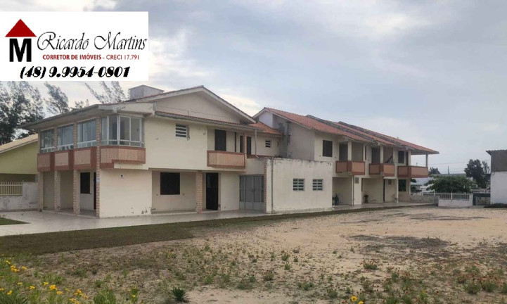Casa com 10 Quartos à Venda,  em Balneário Esplanada - Jaguaruna