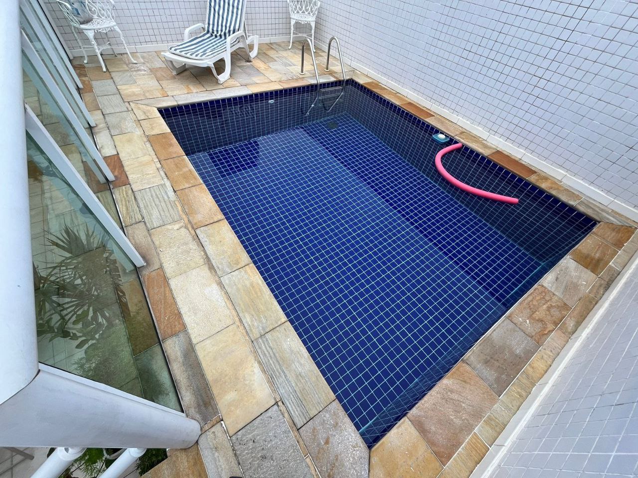 Imagem Casa com 4 Quartos à Venda, 239 m²em Embaré - Santos