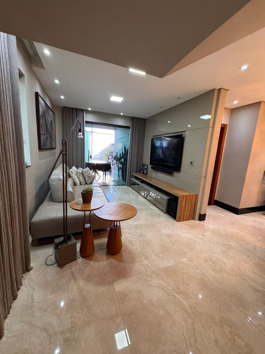 Foto do imóvel: Casa com 3 Quartos à Venda, 213 m² em Santa Amélia - Belo Horizonte