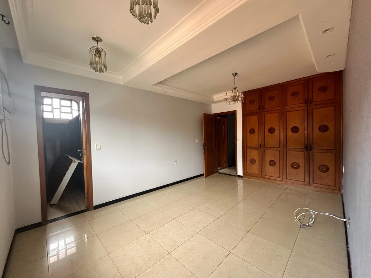 Imagem Sobrado com 6 Quartos à Venda, 411 m² em Setor Jaó - Goiânia Imagem Sobrado com 6 Quartos à Venda, 411 m² em Setor Jaó - Goiânia