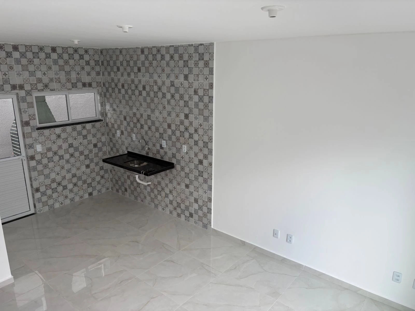 Imagem Casa de Condomínio com 2 Quartos à Venda, 55 m² em Tabuba - Caucaia