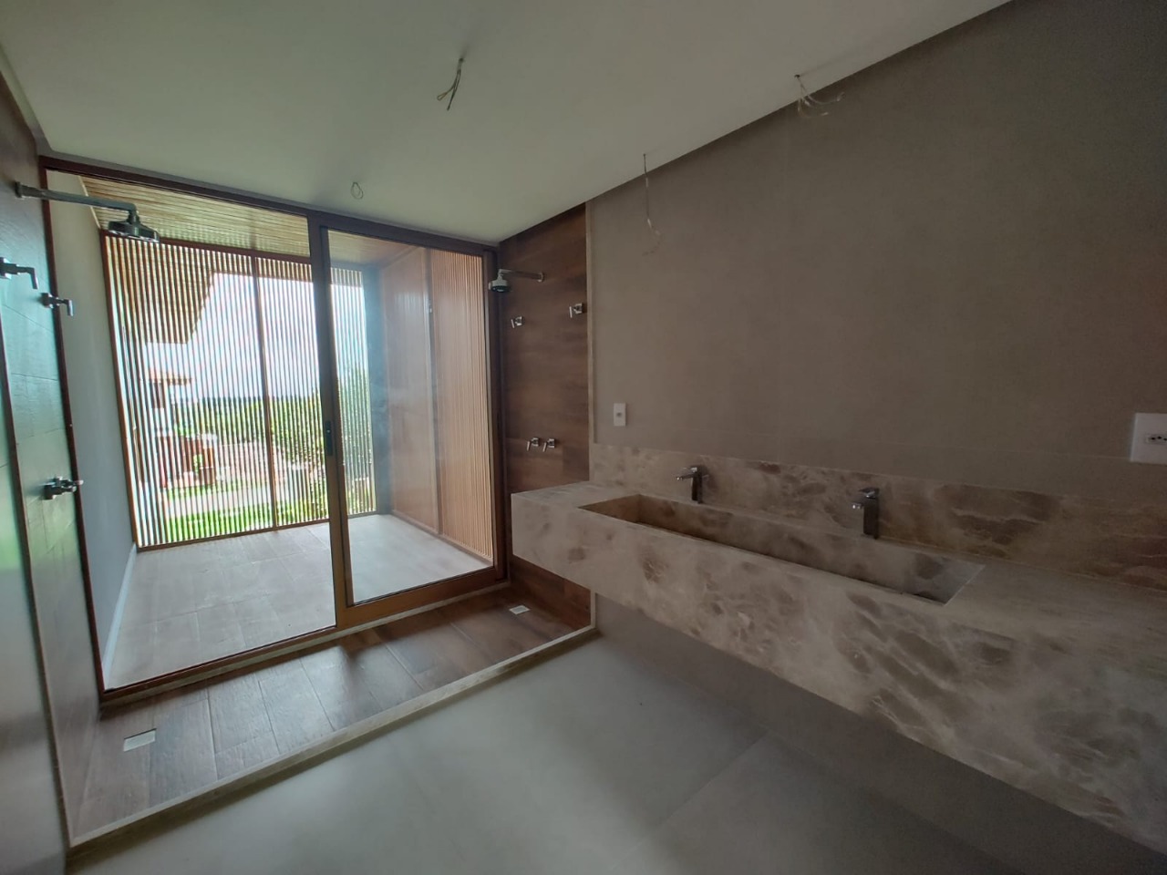 Imagem Casa de Condomínio com 5 Quartos à Venda, 375 m²em Praia do Forte - Mata de São João