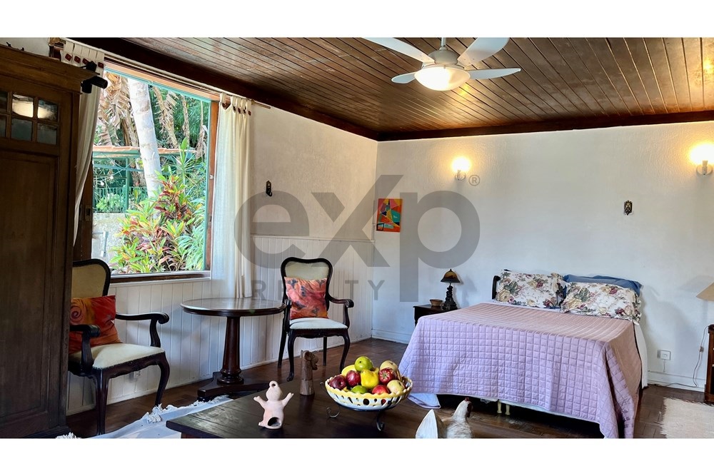 Imagem Casa com 4 Quartos à Venda, 449 m² em Nogueira - Petrópolis