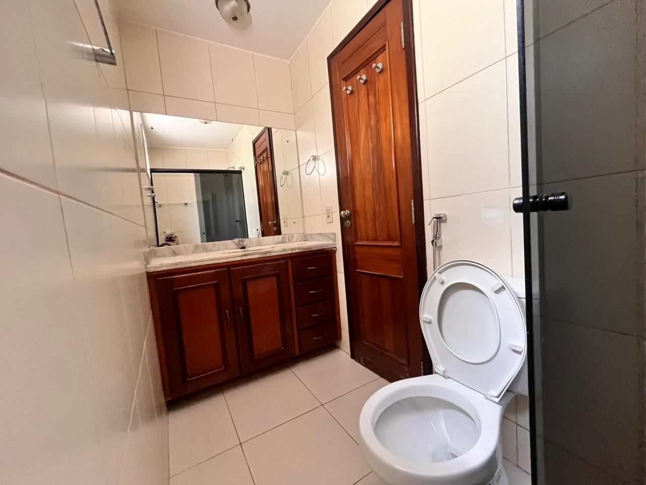 Foto do imóvel: Apartamento com 3 Quartos para Alugar, 100 m² em Pedreira - Belém