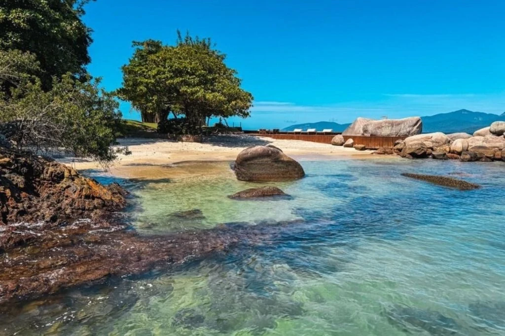Foto do imóvel: Casa com 8 Quartos à Venda, 84.000 m² em Portogalo - Angra dos Reis