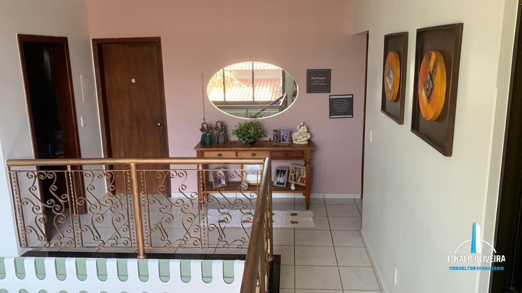 Imagem Sobrado com 4 Quartos à Venda, 312 m²em Setor Jaó - Goiânia