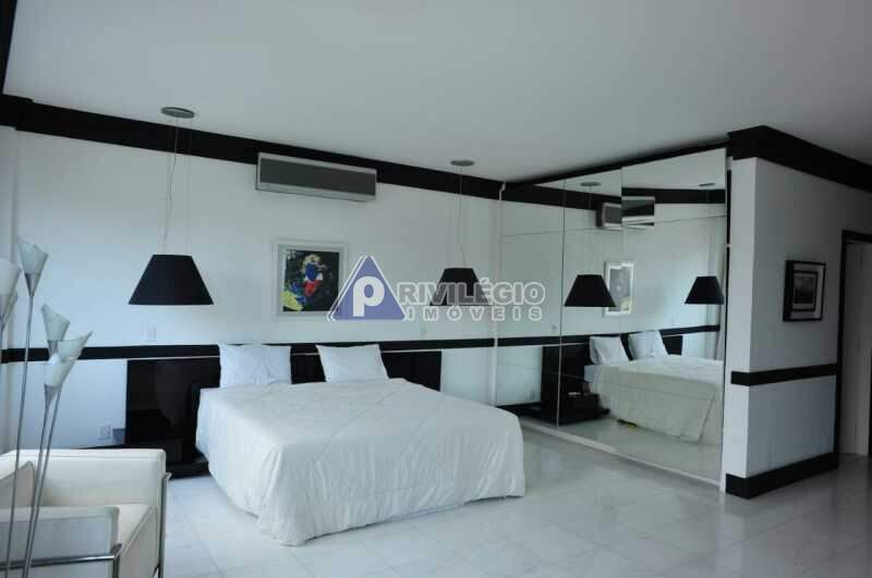 Imagem Cobertura com 5 Quartos à Venda, 950 m²em Copacabana - Rio de Janeiro