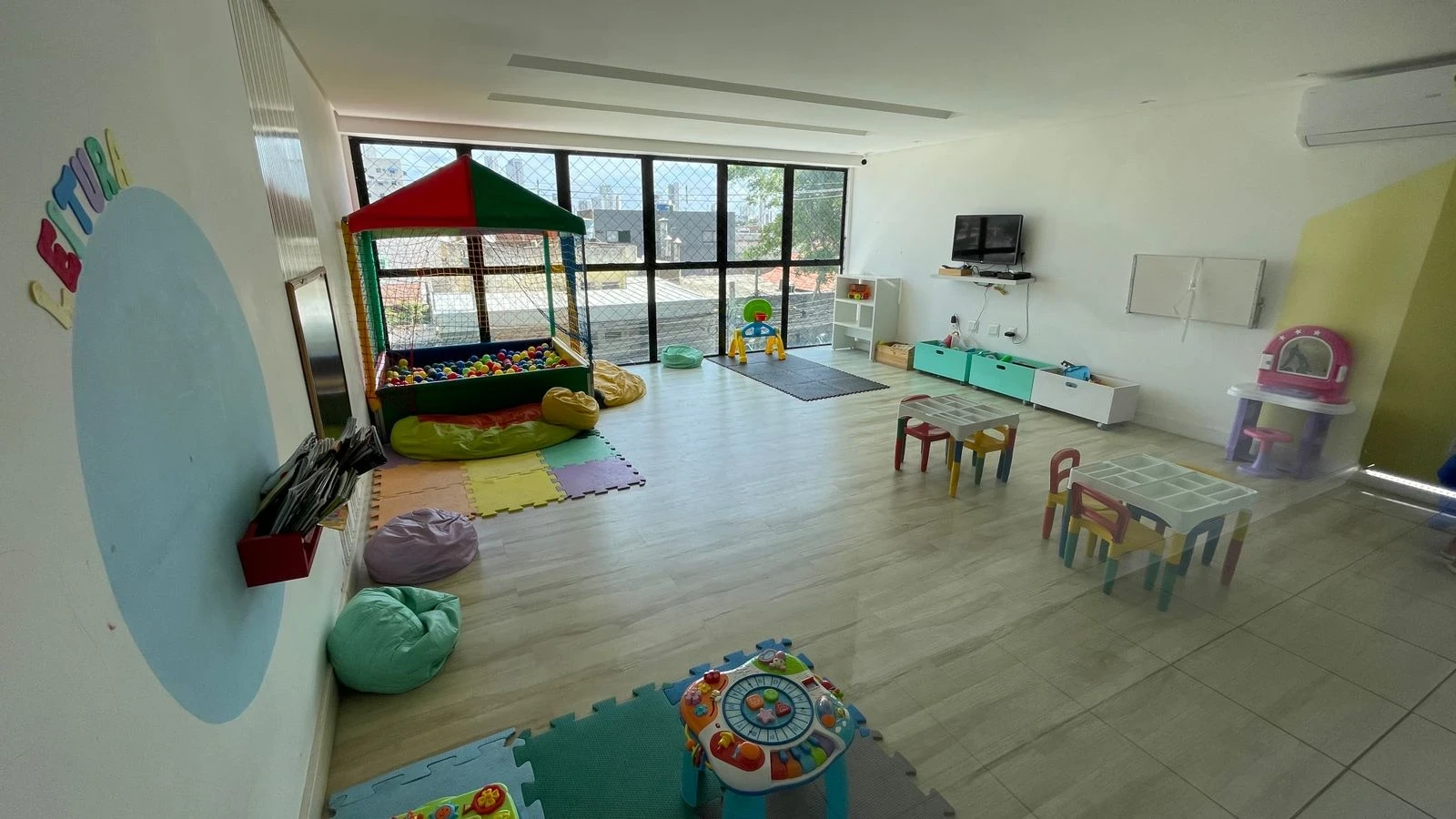 Imagem Apartamento com 3 Quartos à Venda, 83 m² em Pina - Recife