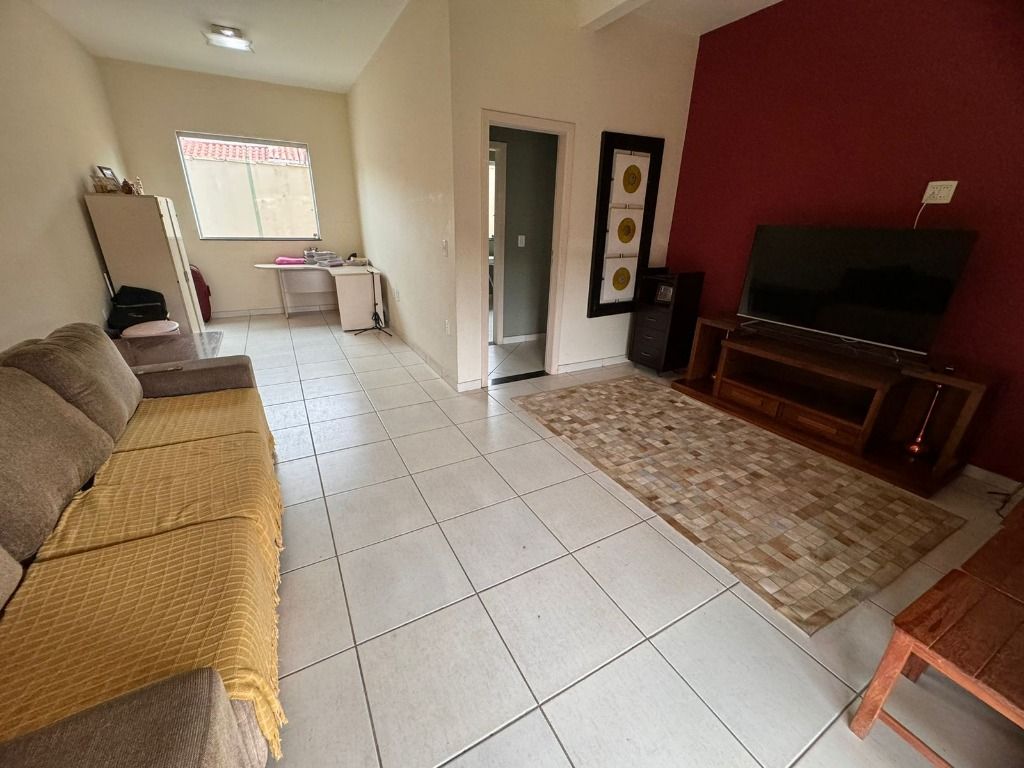 Imagem Casa com 4 Quartos à Venda, 249 m² em Tijuca - Contagem