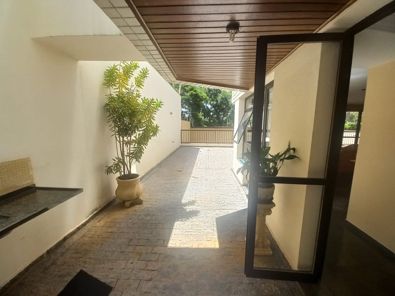 Imagem Apartamento com 3 Quartos à Venda, 132 m²em Cambuí - Campinas
