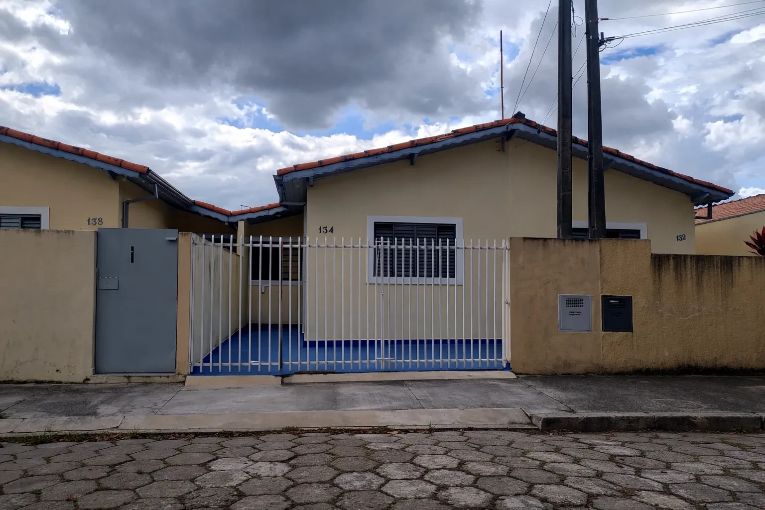 Casa com 2 Quartos para Alugar, 72 m² em São João - Jacareí