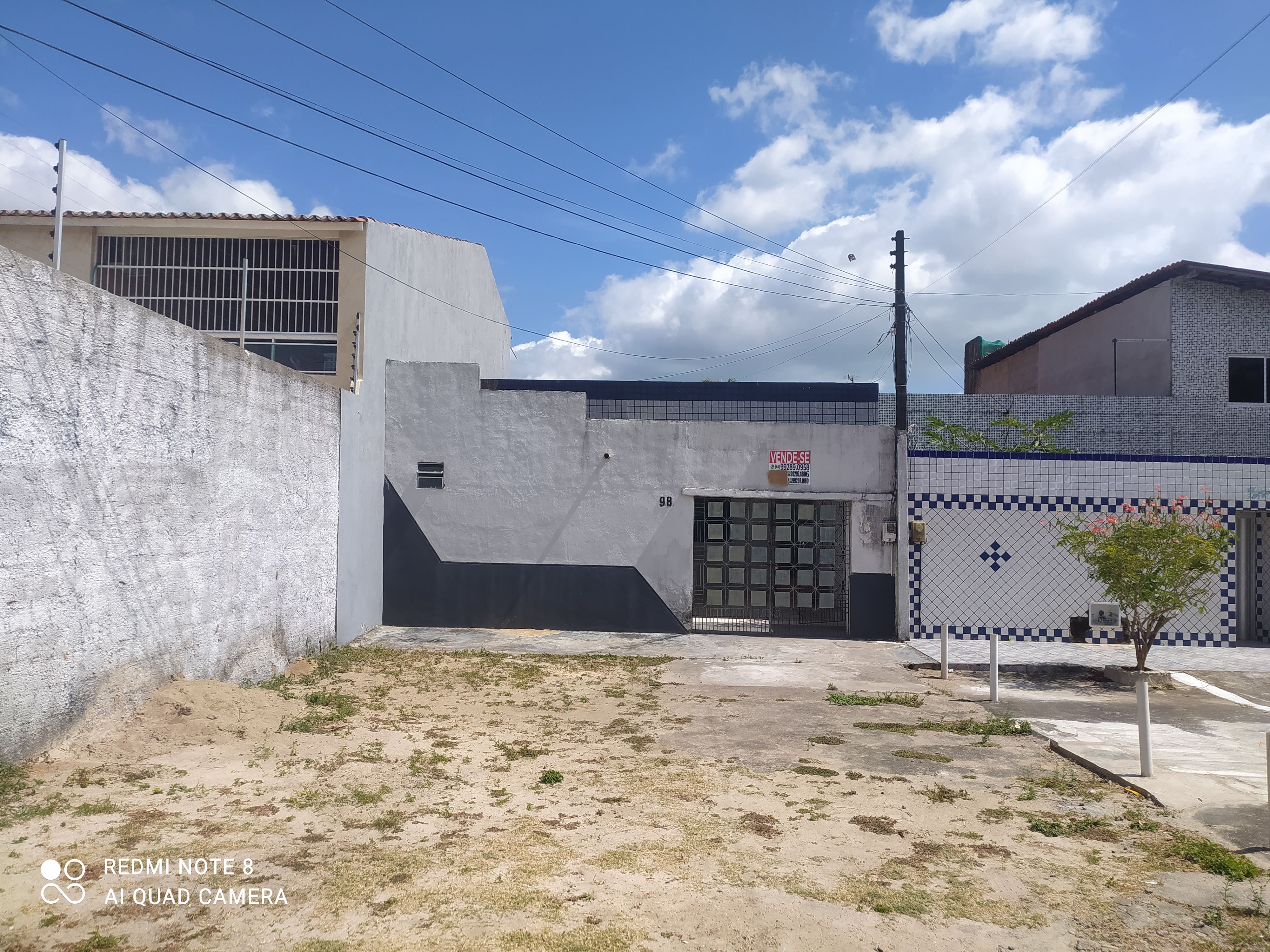 Casa com 3 Quartos à Venda, 120 m²em Antônio Bezerra - Fortaleza