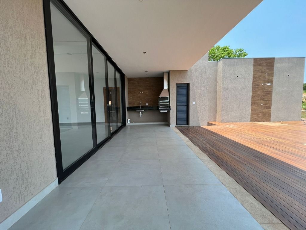 Imagem Casa de Condomínio com 4 Quartos à Venda, 200 m² em  - 