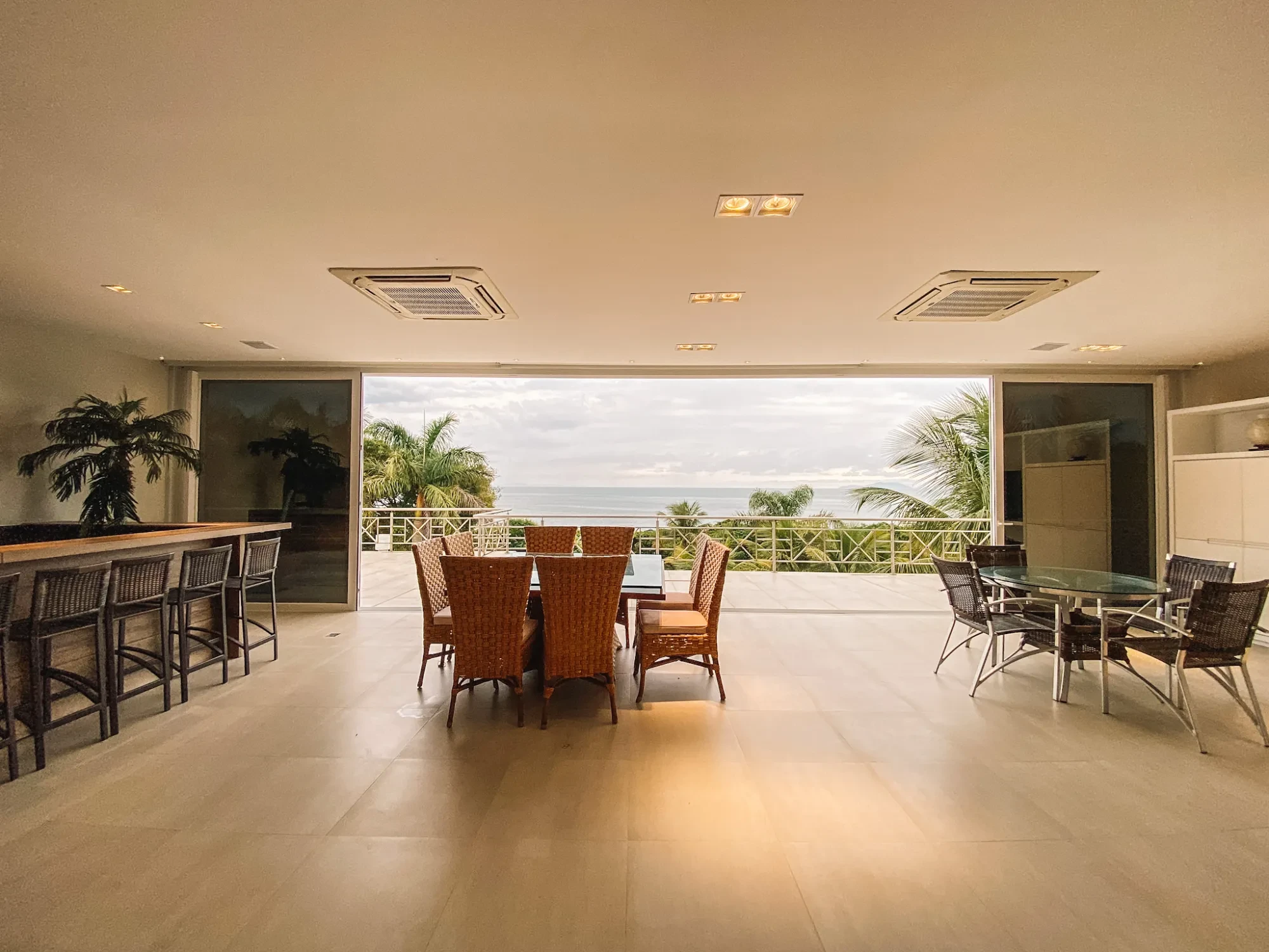 Imagem Casa com 5 Quartos à Venda, 950 m² em Jurerê Internacional - Florianópolis