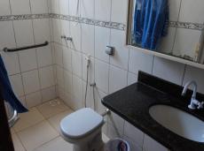 Imagem Casa com 2 Quartos à Venda, 240 m²em Segismundo Pereira - Uberlândia