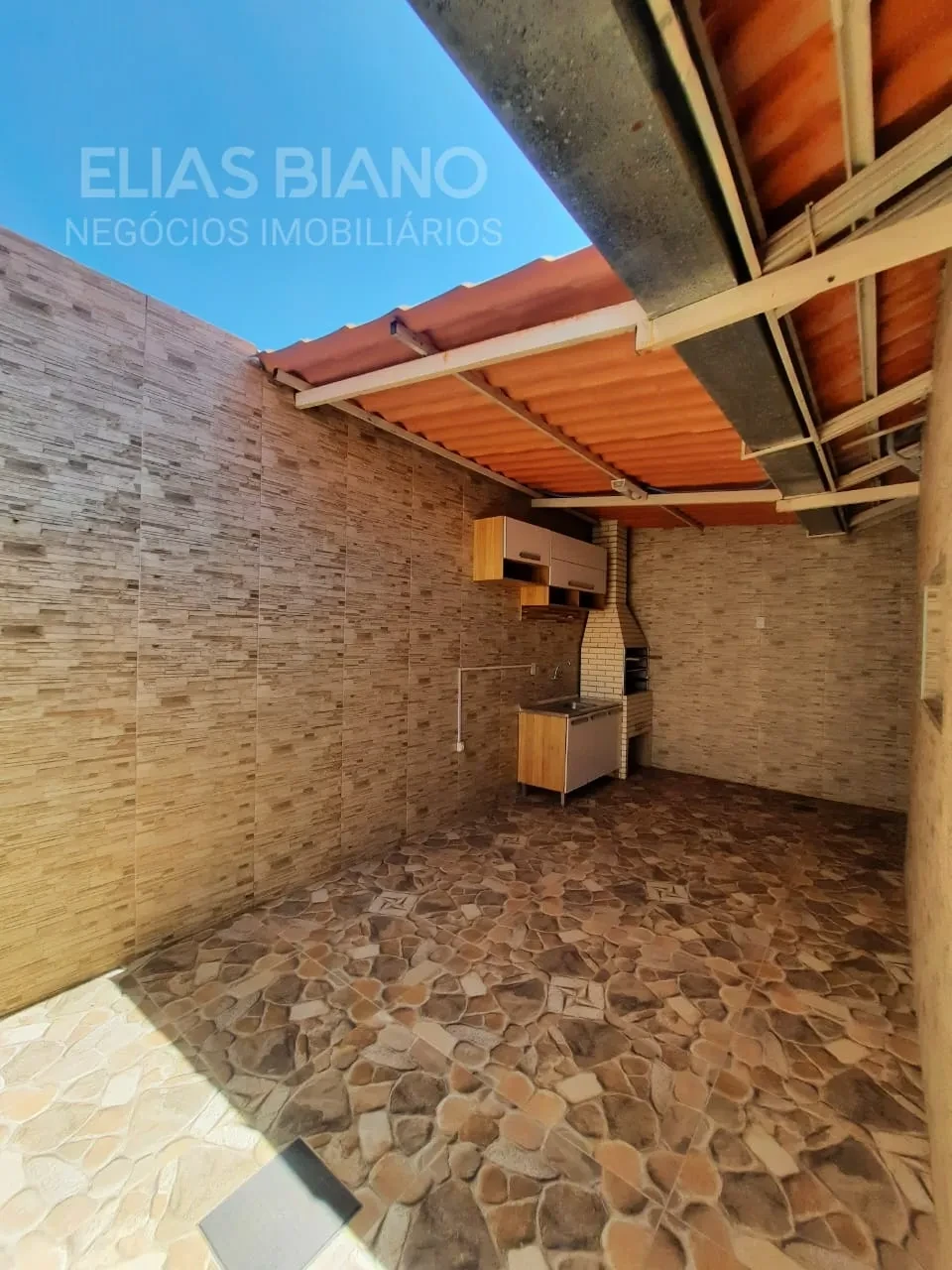 Imagem Casa de Condomínio com 3 Quartos à Venda, 122 m² em Residencial Florais do Planalto - Valparaíso de Goiás