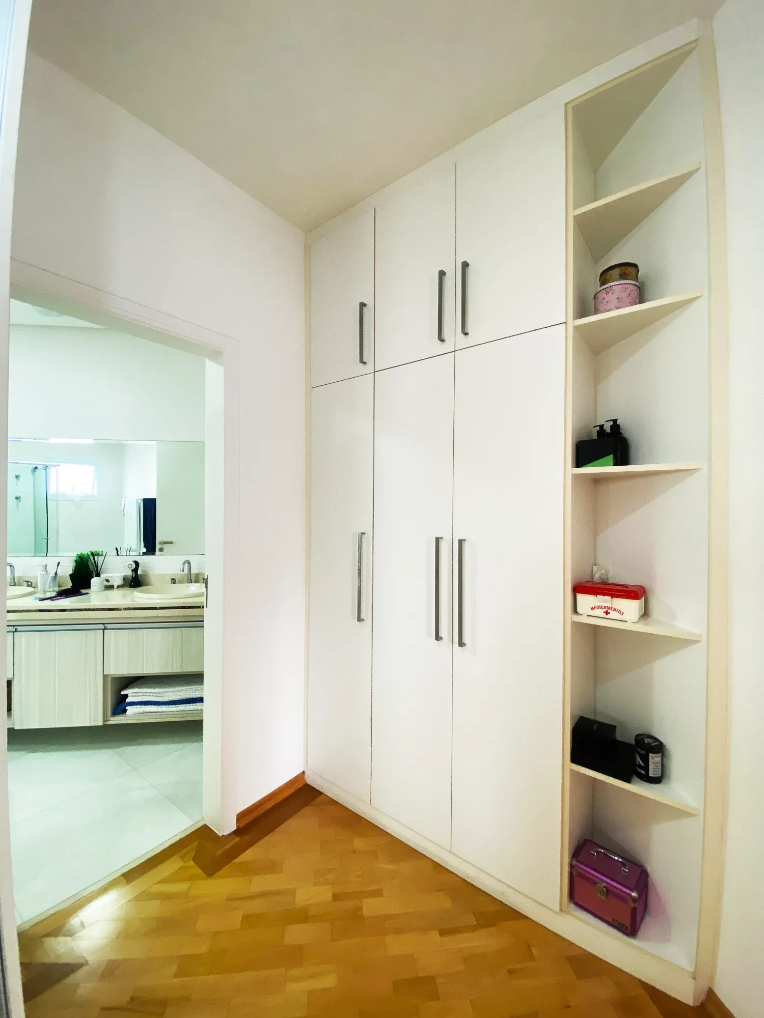 Imagem Casa de Condomínio com 5 Quartos à Venda, 450 m² em Jardim das Colinas - São José dos Campos