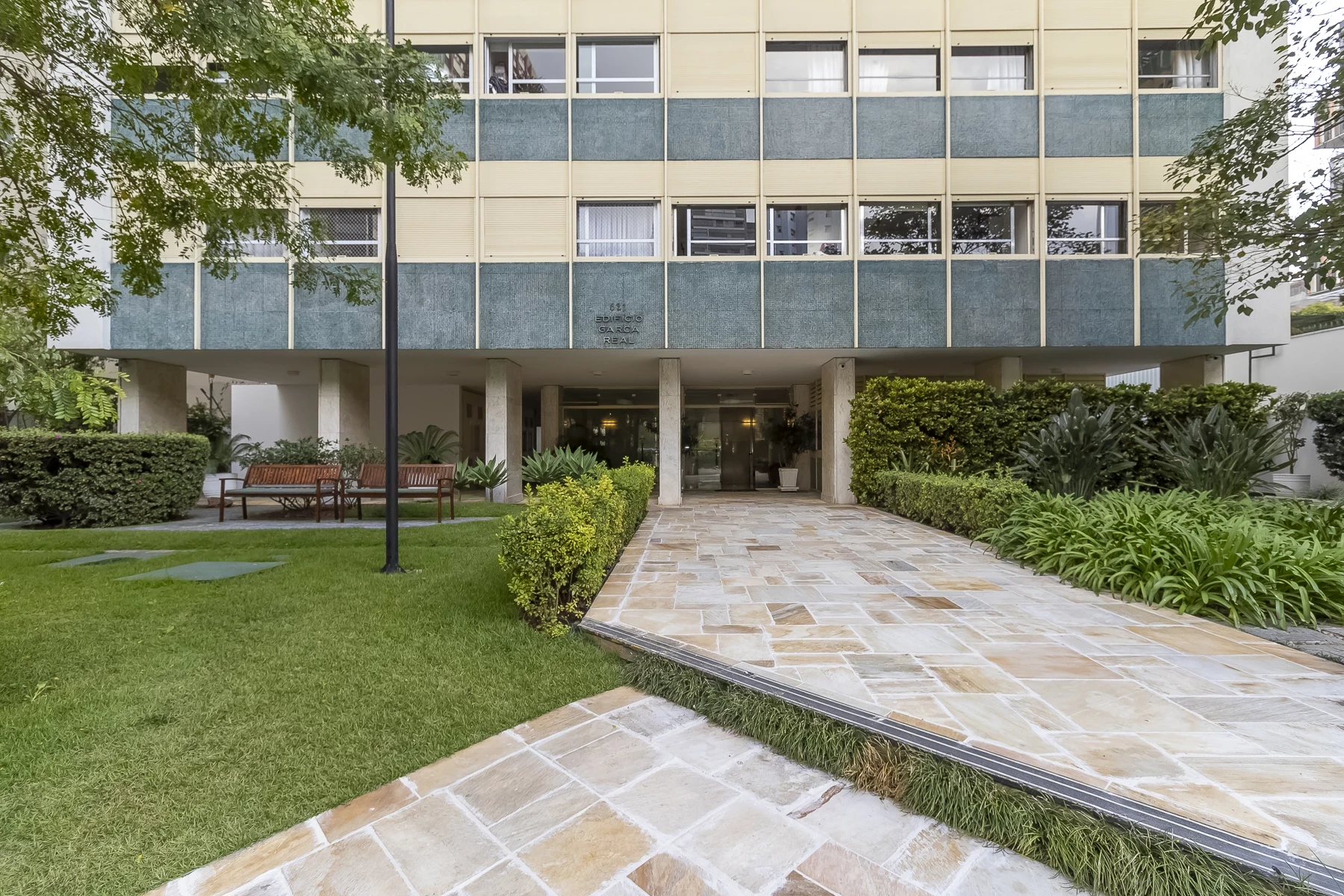 Imagem Apartamento com 3 Quartos à Venda, 213 m² em Cerqueira César - São Paulo