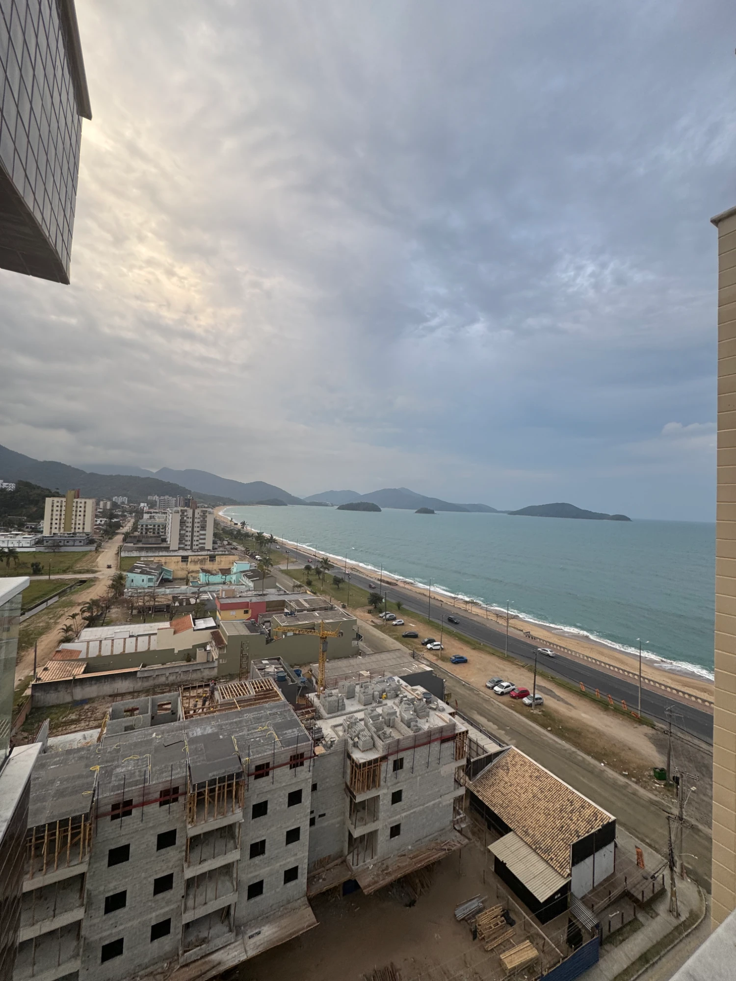 Imagem Apartamento com 3 Quartos à Venda, 99 metros em Massaguaçu - Caraguatatuba