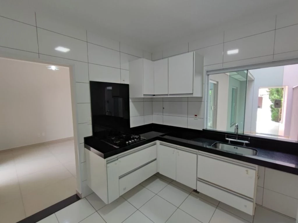 Foto do imóvel: Sobrado com 3 Quartos à Venda, 19.000 m² em Jardim Panorama - Indaiatuba