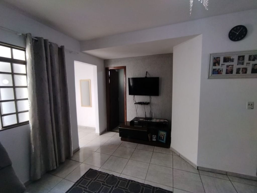Imagem Sobrado com 3 Quartos à Venda, 126 m² em Centro - Londrina