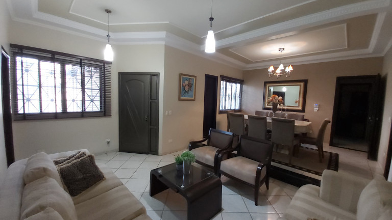 Imagem Casa com 2 Quartos à Venda, 252 metros em Vila Carlota - Campo Grande